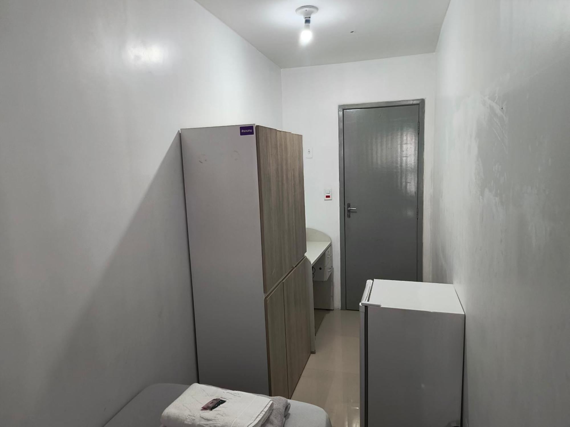Privativo Proximo A Metro E Expo Albergue *